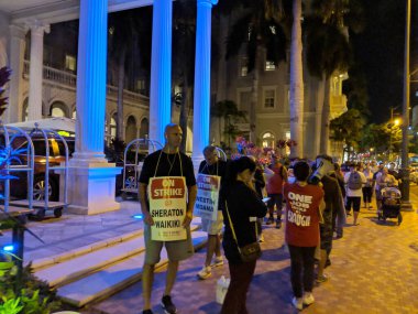 Honolulu - 19 Kasım 2018: Hotel Strikers, Sheraton Waikiki 'ye karşı yürüdü..