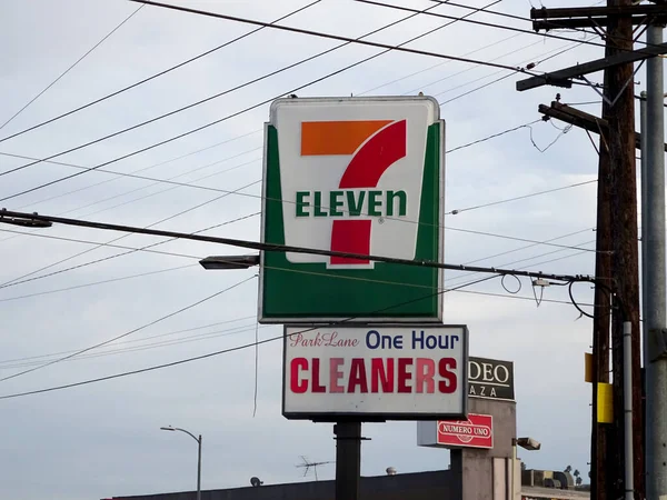 California October 2019 Eleven Store Sign One Hour Cleaners Eleven — Stock Photo, Image