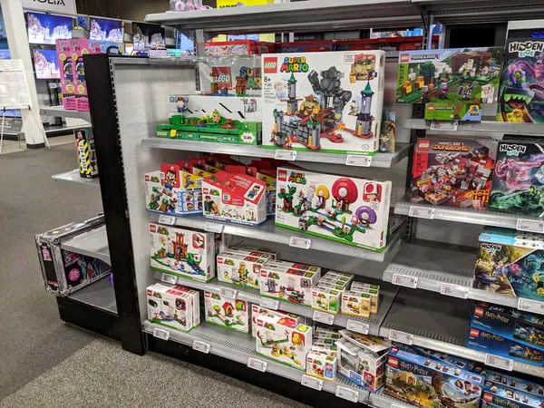 Honolulu Listopada 2020 Lego Super Mario Minecraft Harry Potter Sprzedaż — Zdjęcie stockowe