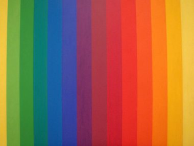 San Francisco - 25 Ocak 2010: Ellsworth Kelly 'nin SPECTRUM IV' ü, cesur geometrik şekiller ve zıt renklerin yer aldığı çarpıcı ve çarpıcı bir soyut tablo.