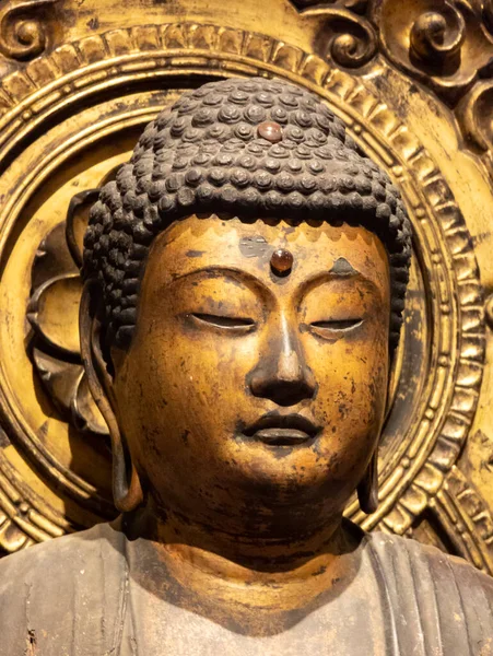 Гонолулу Апреля 2022 Года Скульптура Мирного Спокойствия Будды Закрытыми Глазами — стоковое фото