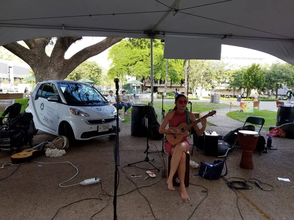 Honolulu Kwietnia 2017 Muzyk Taimane Dżemy Earth Day Koncert Festiwalu — Zdjęcie stockowe