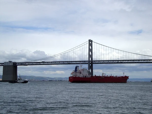 San Francisco Mars 2010 Shipping World Ett Massivt Lastfartyg Navigerar — Stockfoto