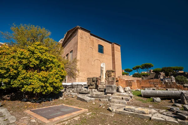 Római Fórum Boltívek Oszlopok Rómában Olaszországban Történelmi Emlékek Antik Romjai — Stock Fotó