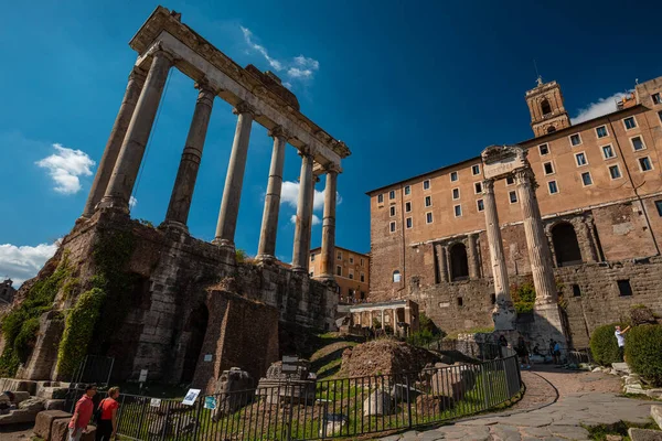 Fórum Romano Arcos Colunas Roma Itália Ruínas Antigas Marcos Históricos — Fotografia de Stock