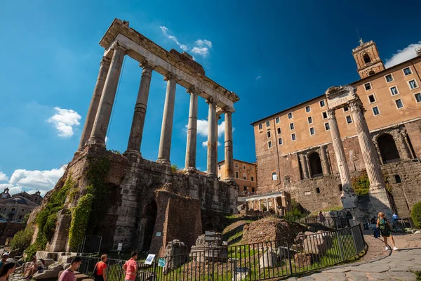 Fórum Romano Arcos Colunas Roma Itália Ruínas Antigas Marcos Históricos — Fotografia de Stock