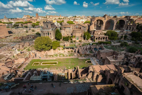 Forum Valv Och Pelare Rom Italien Antika Ruiner Historiska Landmärken Royaltyfria Stockfoton