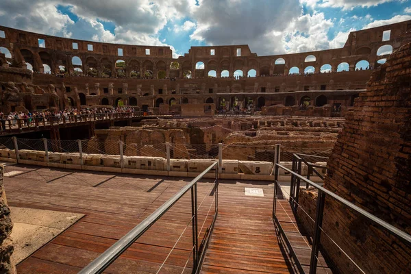 Het Romeinse Colosseum Rome Italië Grootste Gladiatorenarena Ter Wereld Stockafbeelding