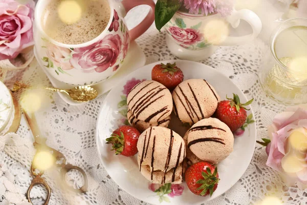 Top View Mini Meringue Cookies Cream Strawberries Cup Cappuccino Table — Stock Photo, Image