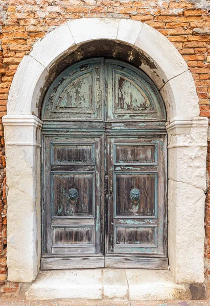 Vecchia Porta Legno Vintage Porta Blu Squallido — Foto Stock