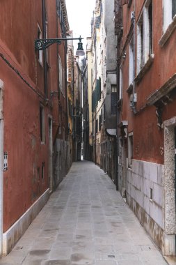 Venedik binaları dış tarafta. İtalya 'ya git. Akdeniz mimarisi