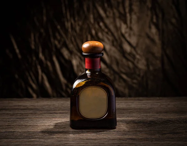 Full Bottle Whiskey Blank Label Wooden Plank — Stock Photo, Image