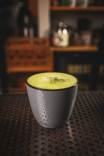 Matcha Chá Verde Latte Uma Xícara Balcão Bar Fotos De Bancos De Imagens