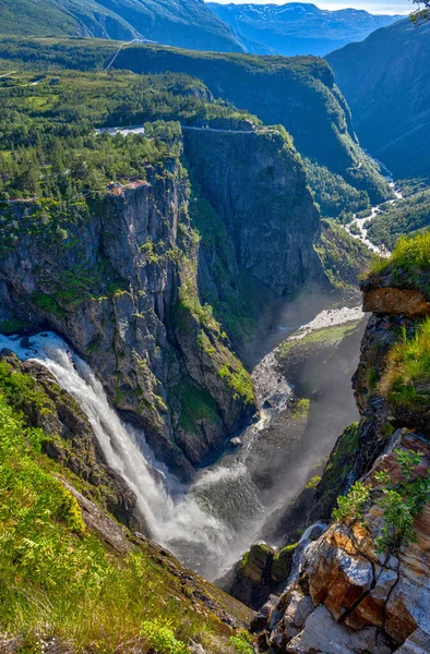 Όμορφη Voringsfossen Στη Νορβηγία Ένας Από Τους Μεγαλύτερους Καταρράκτες Στη — Φωτογραφία Αρχείου