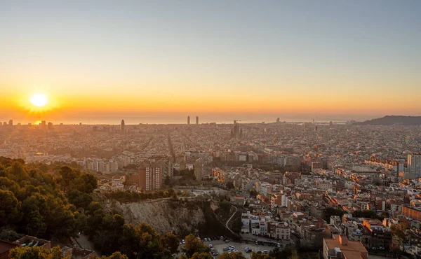 Вид Барселону Испании Сразу После Восхода Солнца — стоковое фото