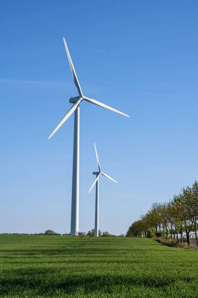 Moderne Windräder Vor Blauem Himmel Deutschland — Stockfoto