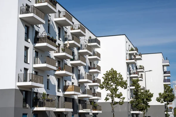 Modernos Edificios Apartamentos Blancos Vistos Berlín Alemania —  Fotos de Stock