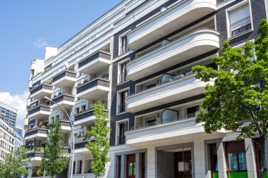 Berlin, Almanya 'da modern apartman binaları