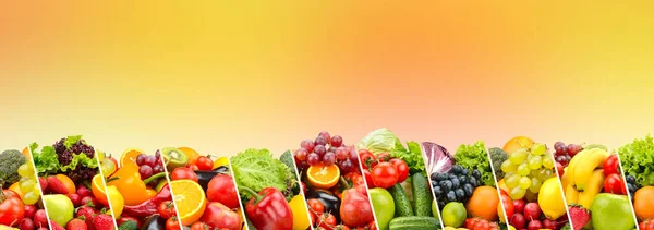 Bessen Groenten Fruit Een Oranje Wazige Achtergrond — Stockfoto