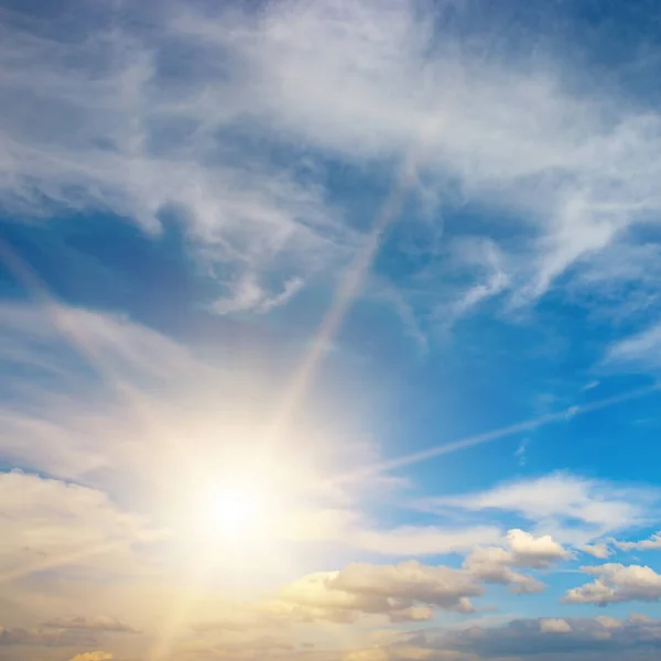 Bright Sun Beautiful Blue Sky White Fluffy Clouds — Stockfoto