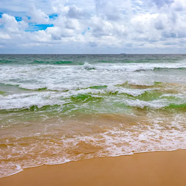 Морские Волны Голубое Небо Морской Фон Лицензионные Стоковые Изображения