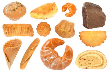 Beyaz arka planda izole edilmiş lezzetli ve tatlı hamur işleri..