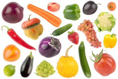 Beyaz arka planda izole edilmiş taze sebze, meyve ve böğürtlen koleksiyonu.