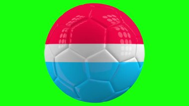 Üzerinde Lüksemburg bayrağı olan çok gerçekçi, izole edilmiş dönen bir futbol topu yeşil ekran arka planı ve kolay izolasyon için alfa matte. Kusursuz döngü 3 boyutlu canlandırma.