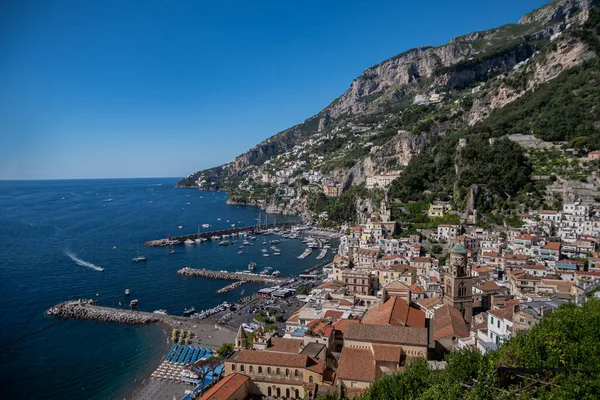 Krásný Výhled Pobřeží Amalfi Italské Letní Letovisko Březích Tyrhénského Moře — Stock fotografie