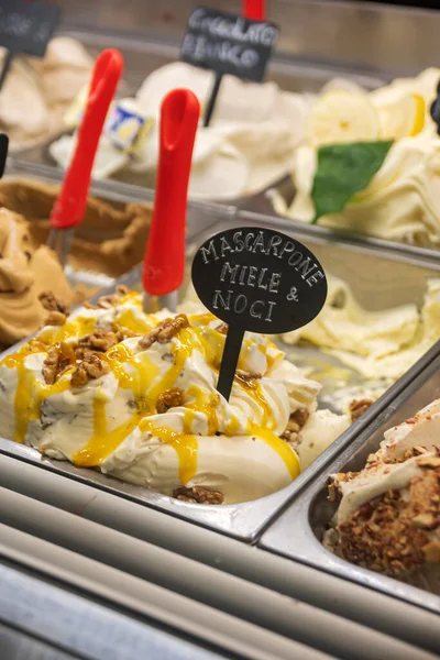 Showcase Appetizing Italian Ice Cream Gelato Large Selection Goodies Light — Stock Photo, Image
