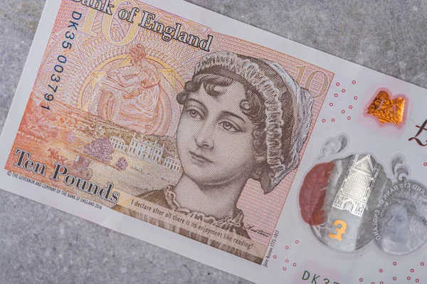Валюта Великої Британії Банкноти Номіналом Зображенням Джейн Остін Сірому Фоні — стокове фото