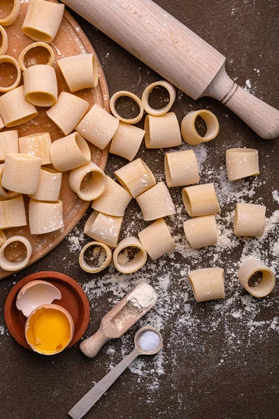 Pasta Huevo Recién Preparados Pastas Caseras Trigo Duro Pasta Hecha —  Fotos de Stock