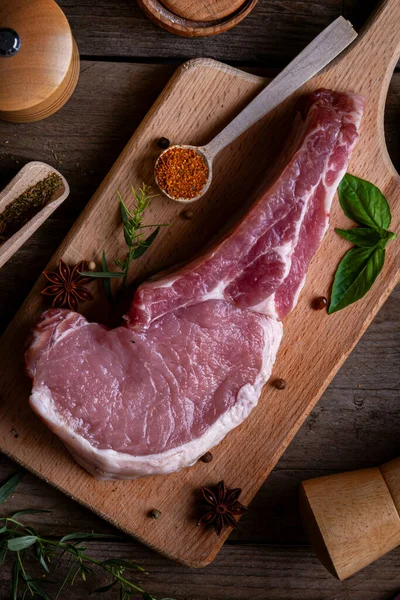Indulge Rustic Charm Raw Piece Pork Loin Wooden Board Mouthwatering — Stock Photo, Image