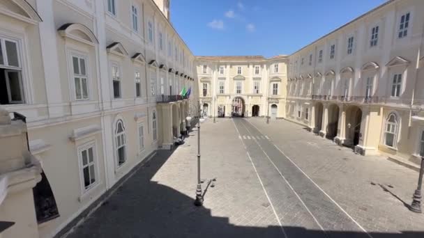 Nápolyi Királyság Királyok Palotájának Nyári Rezidenciájának Udvara Portici Városában Yard — Stock videók