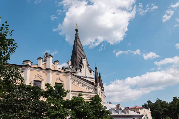 Richard Castle 狮之心在基辅的Andriivskyi Uzvoz 20世纪初的地标 以英国哥特式建筑建造 图库图片