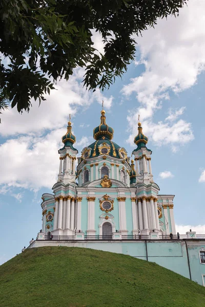 圣安德鲁教堂 Andrew Church 是一座以巴洛克风格纪念圣安德鲁的东正教教堂 是一座18世纪建筑和不朽绘画的纪念碑 在基辅具有世界重要意义的 图库照片