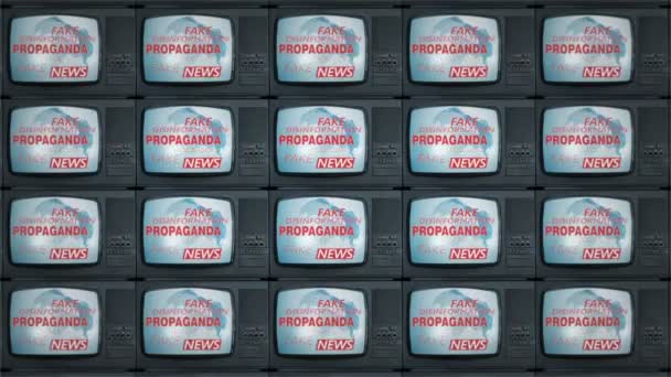 レトロテレビのセット テレビ画面で偽のニュース 偽情報 情報と偽情報の概念 — ストック動画