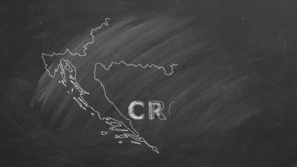 ブラックボード上のチョークで描かれた内部の名前とフラグを持つクロアチアの地図 手描きアニメーション さまざまな国の地図や旗の大規模なシリーズの一つ 留学の概念 — ストック動画