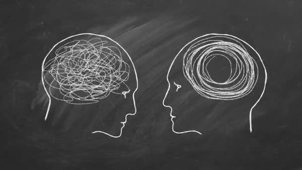 反対の考えを持つ人の二人の頭部 思考における混沌と秩序の概念 心理療法支援 ブレインストーミング 精神的問題解決の概念 — ストック動画