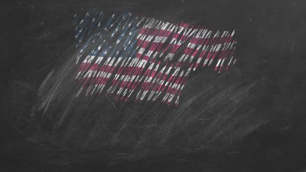 Verenlerin Amerikan Bayrağının Yazılı Olduğu Yazı Tahtaya Tebeşirle Çizilmiş Abd — Stok video