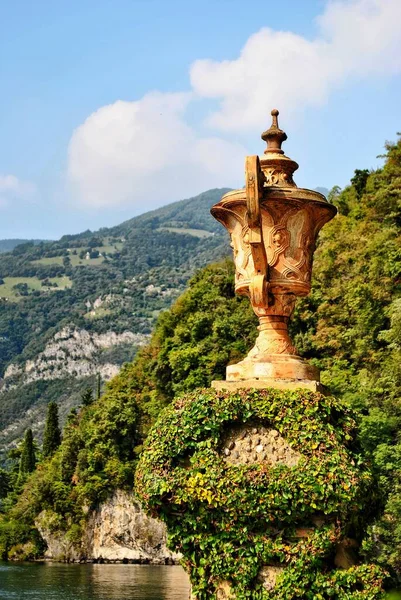 石瓶Villa Del Balbianello Lenno Lake Como Lombardy Italy Europe登陆阶段 免版税图库图片