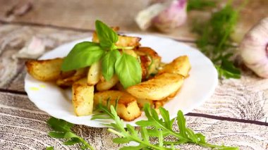 Akşam yemeğinde çıtır çıtır patates..