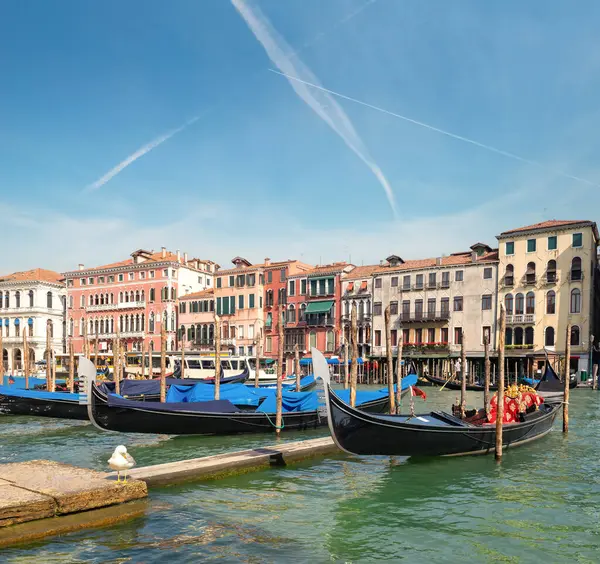 Båtar Venedig Canal Grande Italien Stockbild