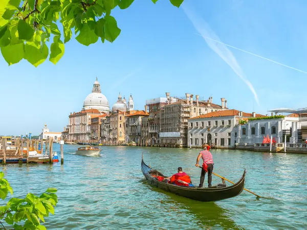 Гондоли Гранд Каналом Венеції Італія Стокове Фото