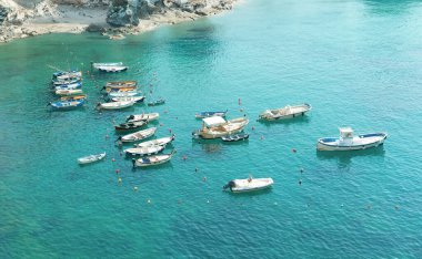 Yazın Vernazza Körfezi manzarası, Cinque Terre, Liguria, İtalya
