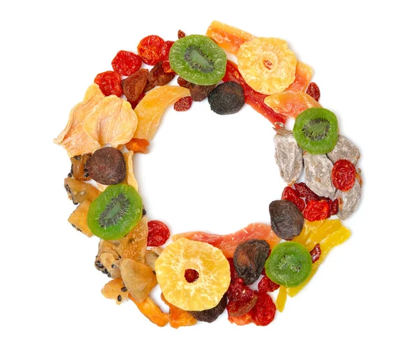 Gedroogde Fruitmix Het Heeft Vorm Van Een Cirkel Geïsoleerd Witte — Stockfoto
