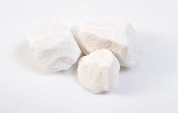Pietre Minerali Dolomite Heep Sfondo Bianco — Foto Stock