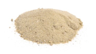 Beyaz arkaplanda izole nehir kumu yüksekliği