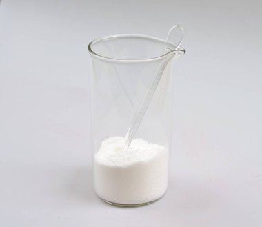Ascorbic asit formülü C6H8O6 olan organik bir bileşiktir.