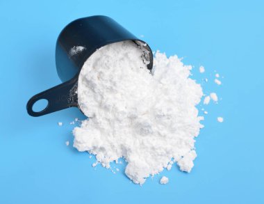 Allantoin formülü C4H6N4O3 olan kimyasal bir bileşiktir. Ayrıca 5-ureidohydantoin veya glyoxyldiureide denir..